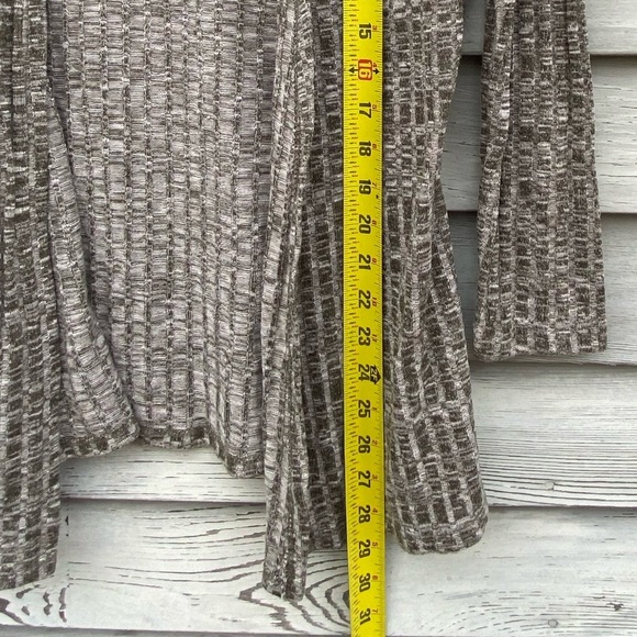 Charlotte Russe Sage Cardigan - Picture 3 of 6